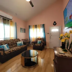  Holiday home Comfortable Strategic Quarters Jamaica